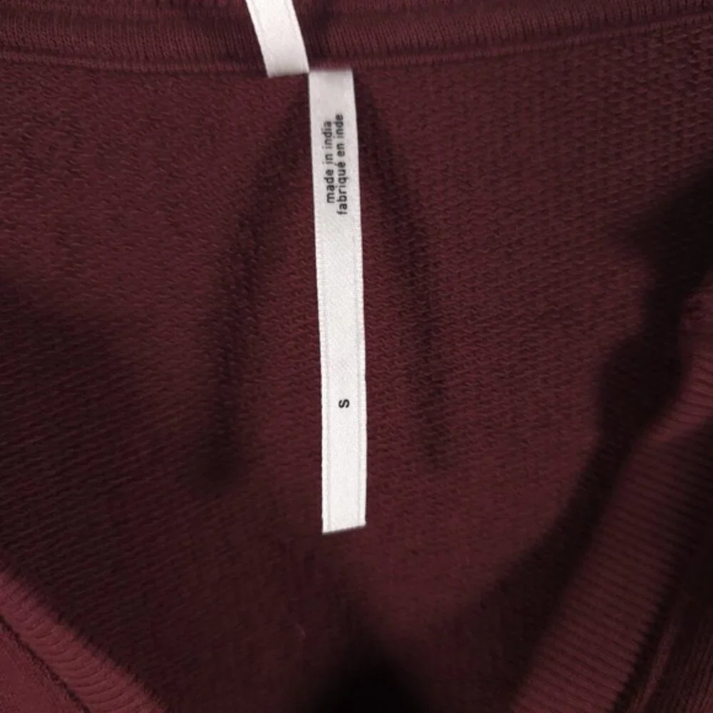 Anthropologie Plum Eyelet Yoke VNeck Pullover Sweatshirt Ballon Sleeve Top SMALL